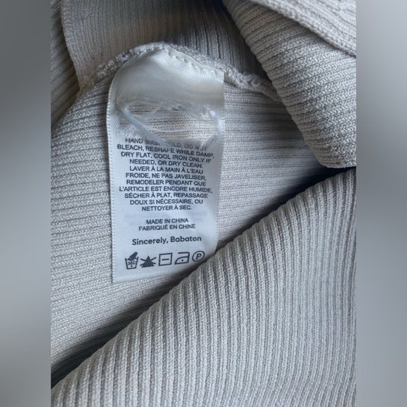 New Aritzia Ten by Babaton Cropped knit criss-cross longsleeve - Picture 11 of 13